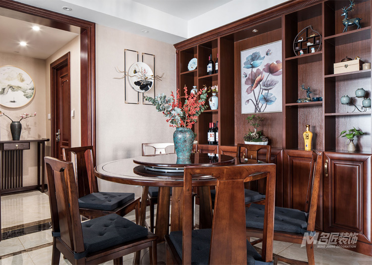新中式风格室内装修设计效果图-保利外滩一号三居112平米-室内装修设计餐厅 新中式风格室内装修设计效果图-保利外滩一号三居112平米-室内装修设计餐厅
